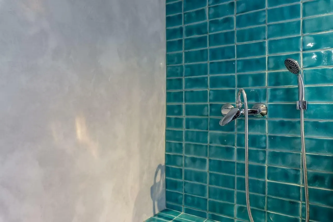 Lovelystay - Traditional Alfama View Lisbon Apartment